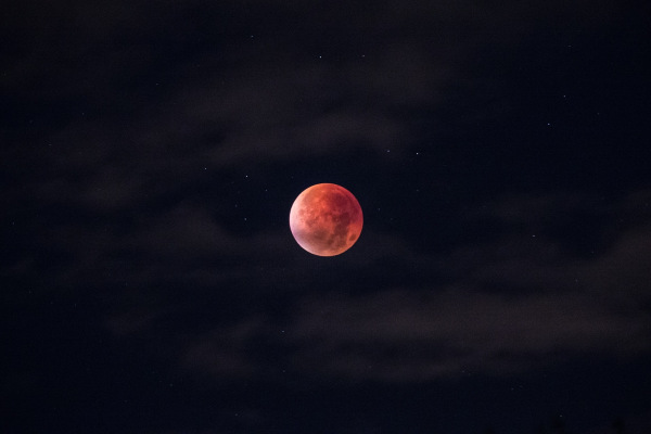 Smooth Bloody moon 2000m / 4nitka s viskózou 1