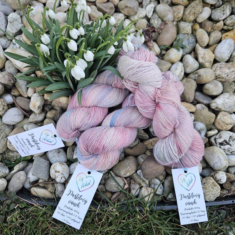 Pastelový vánek 400m / přádénko s lurexem