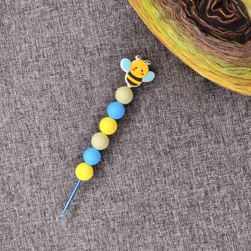 Háčkovací sada - Šátek Megane - varianta Golden soil 1